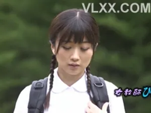 Anh đừng chơi game nữa chơi lồn em đi